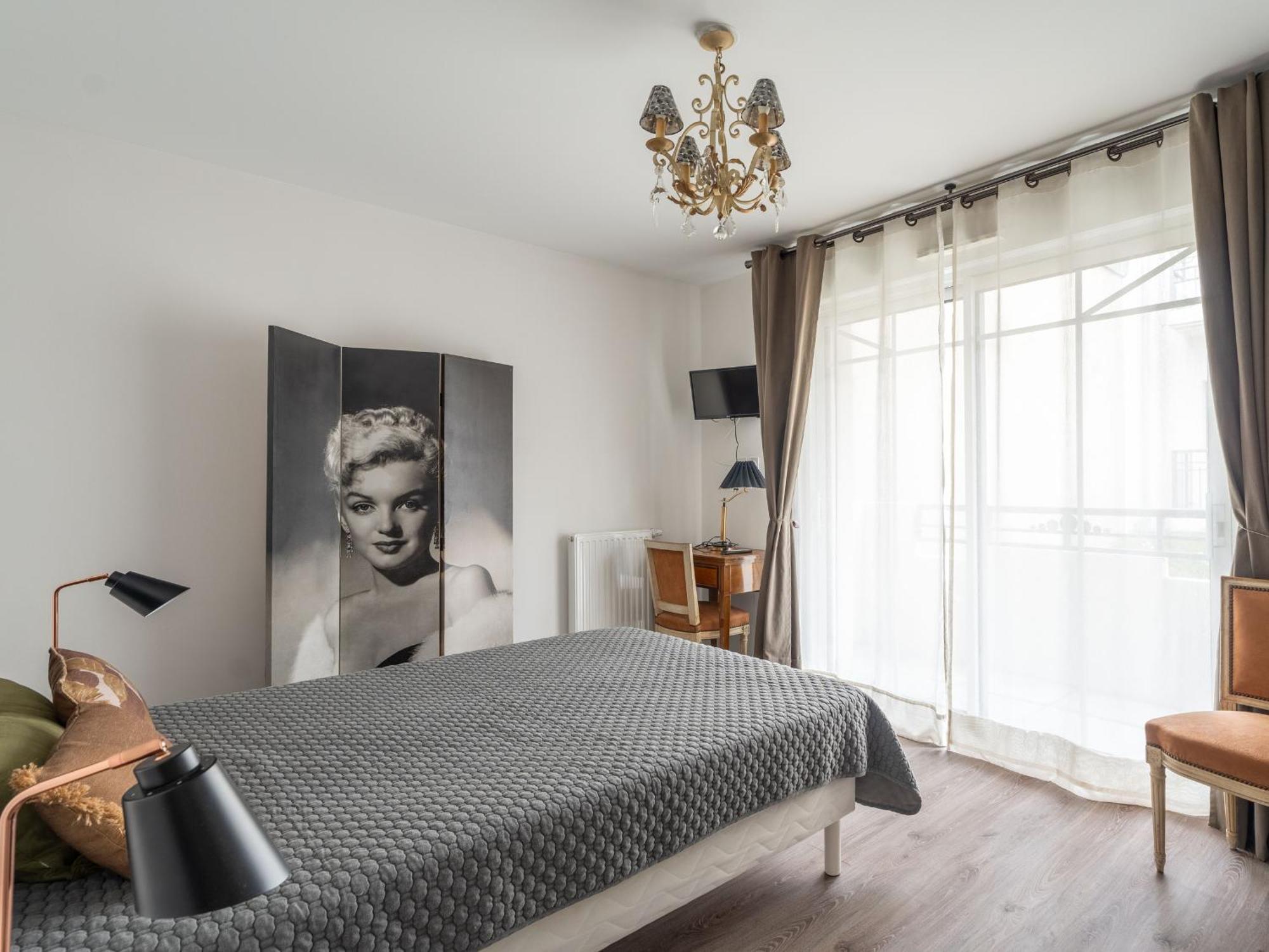 A Avec 2 Chambres, Parking Prive Et Proche Plages - Fr-1-319-16 *